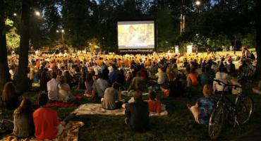 Letnie kino plenerowe